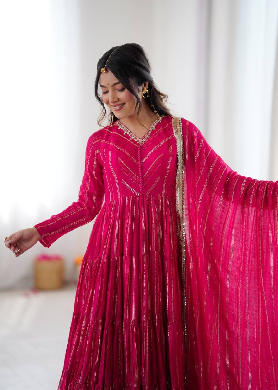 Royal Flair Pleated Kurta Set