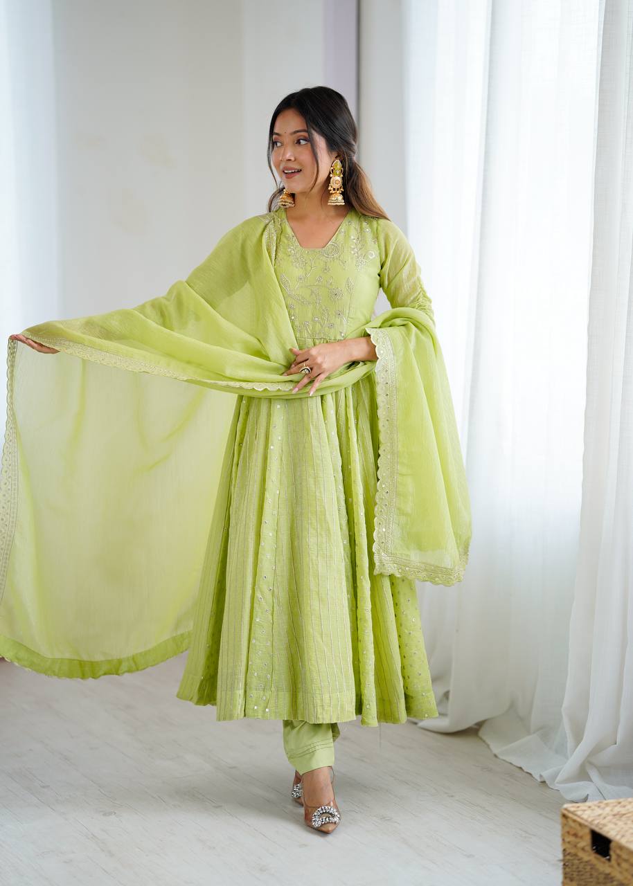 Classic Ethnic Anarkali Kurta Set – Ready to Wear
