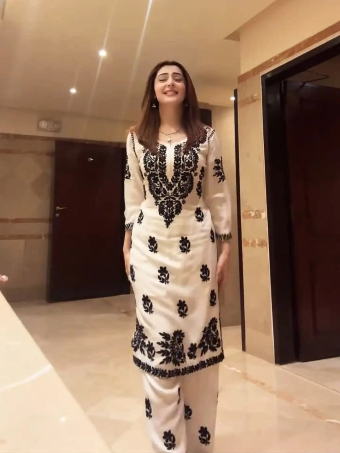 Ethnic/Pakistani Black & White Chikankari Style Embroidered Straight Kurti