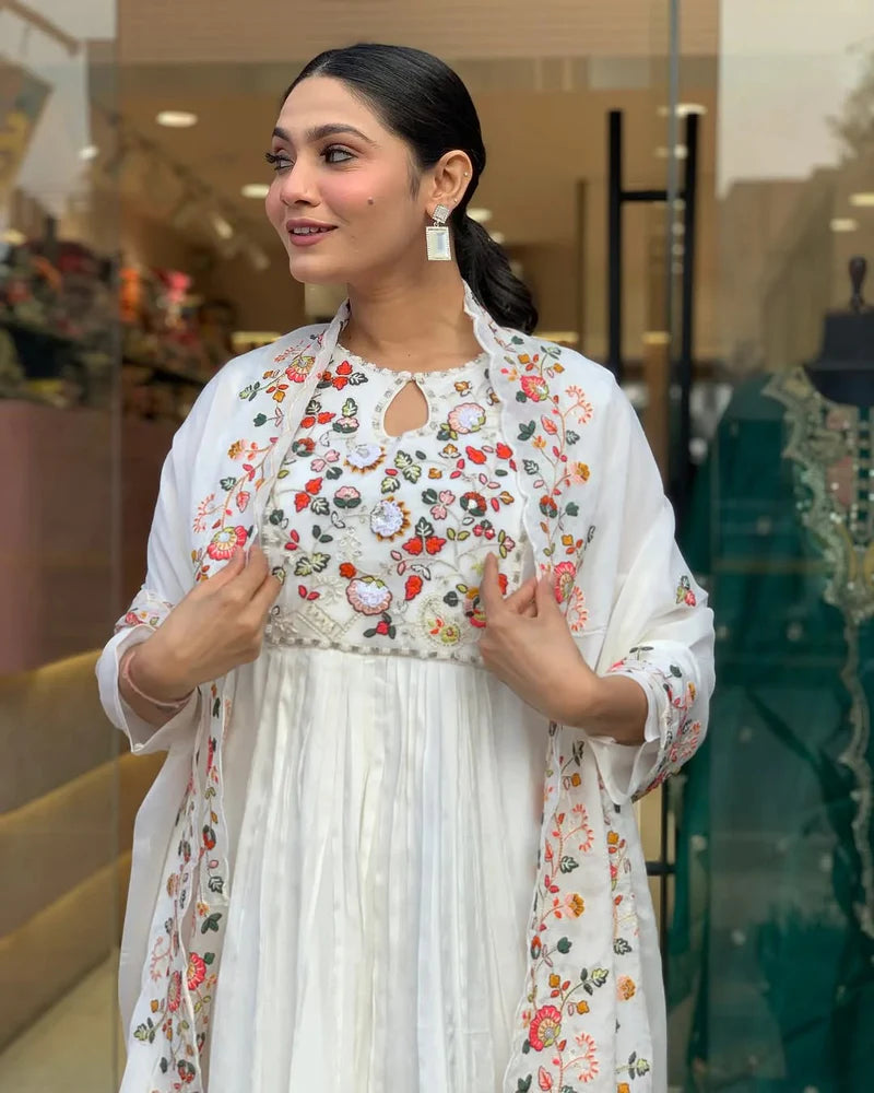 Elegant Embroidered White Anarkali Kurta Set