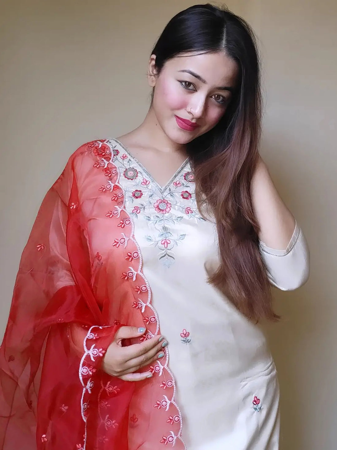 Ivory Embroidered Kurta Set with Red Floral Organza Dupatta