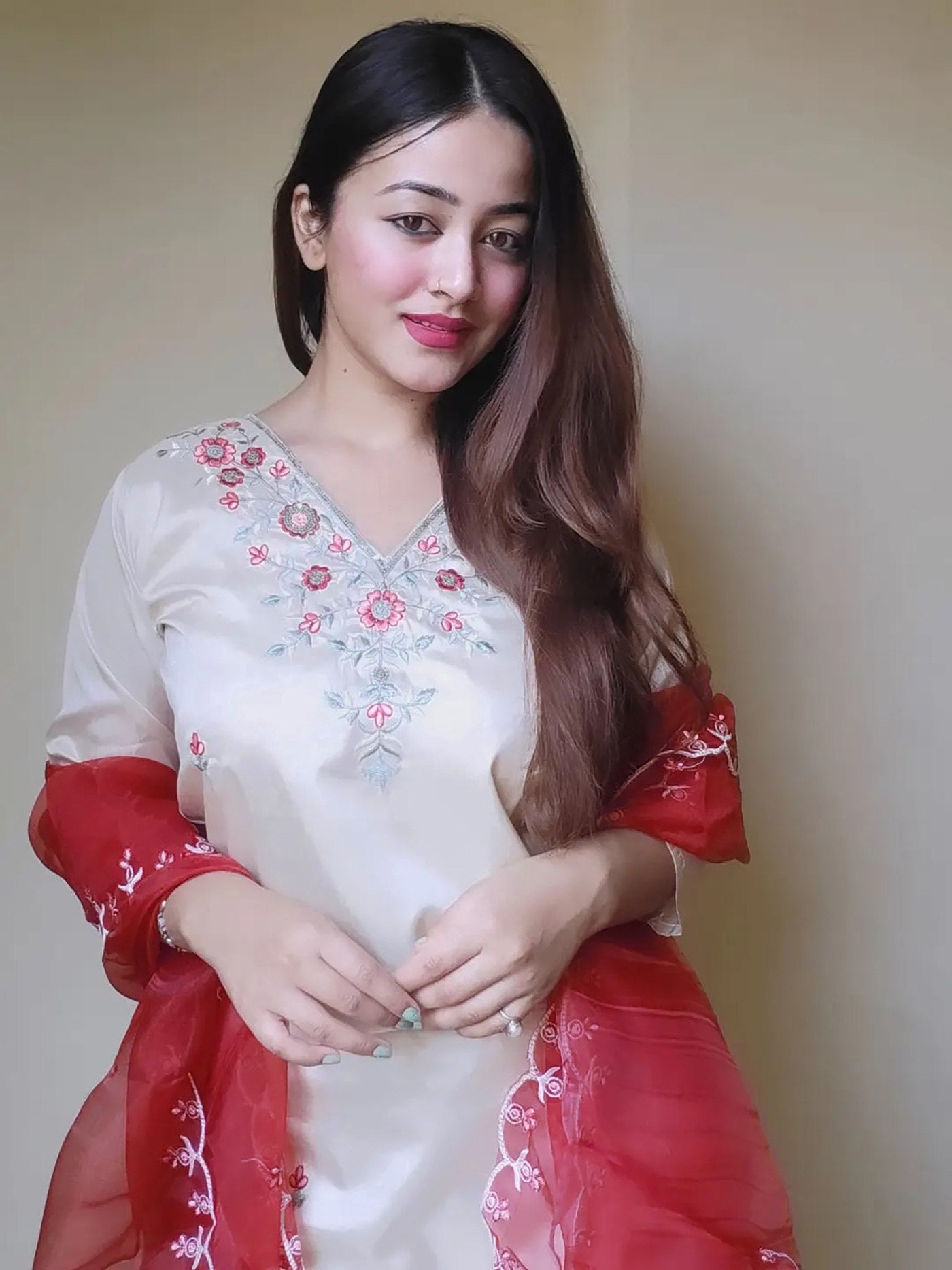 Ivory Embroidered Kurta Set with Red Floral Organza Dupatta
